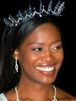 Nokuthula SIthole - Miss SA 2005 [Oh, this time a beautiful black queen] - TazOpinionRamp_Miss_SA_2005_NS