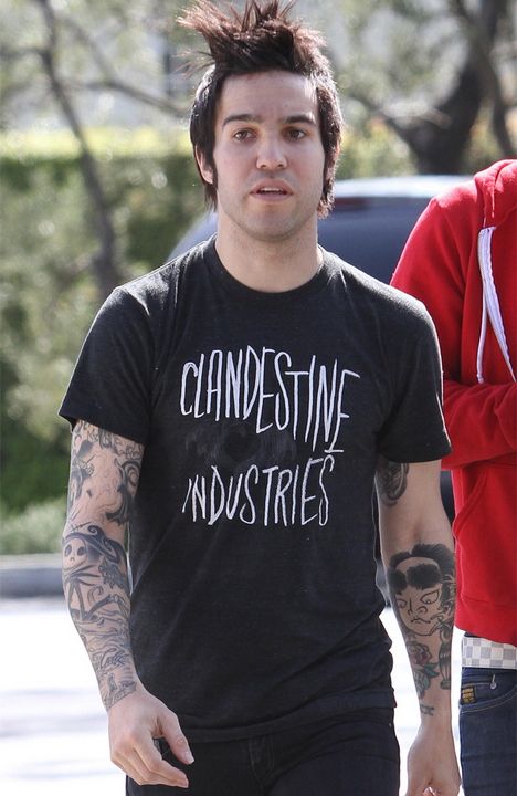 Pete Wentz advised to quit touring to save marriage | International